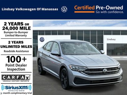Used 2024 Volkswagen Jetta SE w/ Panoramic Sunroof Package