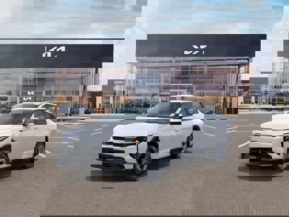 New 2025 Kia K4 LXS