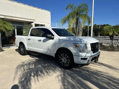 Used 2021 Nissan Titan SV w/ SV Convenience Package