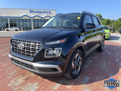 Used 2022 Hyundai Venue SEL