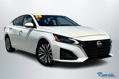 Used 2023 Nissan Altima 2.5 SV