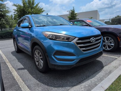 Used 2020 Hyundai Tucson SE w/ Winter Weather Package