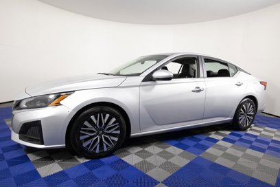 Used 2023 Nissan Altima 2.5 SV