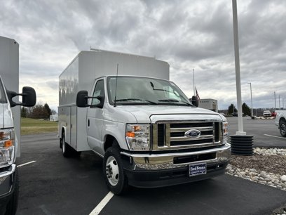 New 2025 Ford E-350 and Econoline 350 Super Duty w/ Power Equipment Group