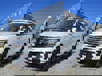 New 2024 Ford Expedition Max XLT