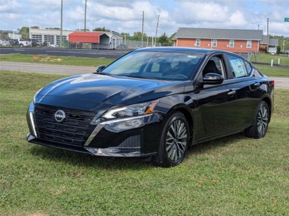 New 2025 Nissan Altima 2.5 SV w/ SV Premium Package