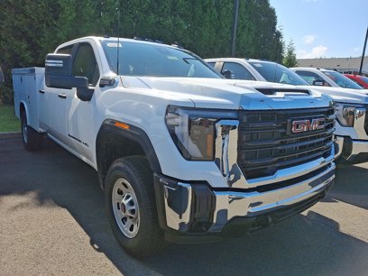 New 2025 GMC Sierra 3500 Pro w/ Convenience Package