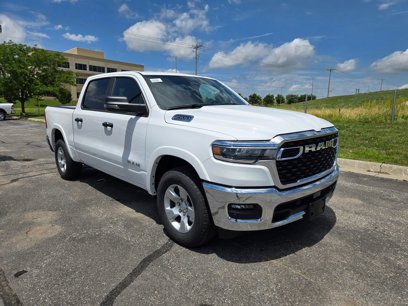 New 2025 RAM 1500 4x4 Crew Cab