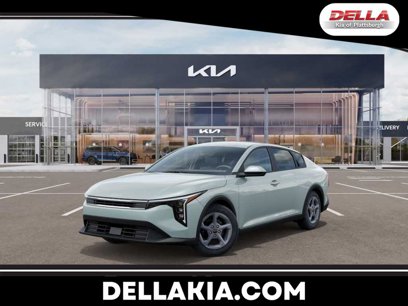 New 2025 Kia K4 LXS