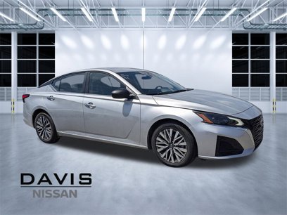 Used 2024 Nissan Altima 2.5 SV
