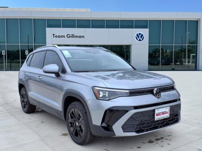 New 2025 Volkswagen Taos SE