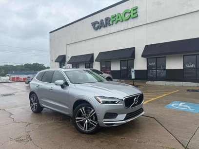 Used 2018 Volvo XC60 T5 Momentum w/ Convenience Package