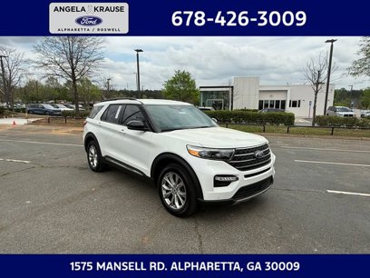 New 2024 Ford Explorer XLT w/ Equipment Group 202A