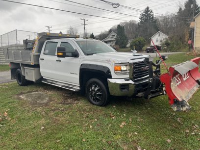Used 2017 GMC Sierra 3500 4x4 Crew Cab w/ Sierra Convenience Package
