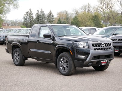 New 2025 Nissan Frontier SV w/ SV Convenience Package