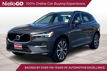 Used 2022 Volvo XC60 B5 Momentum w/ Advanced Package