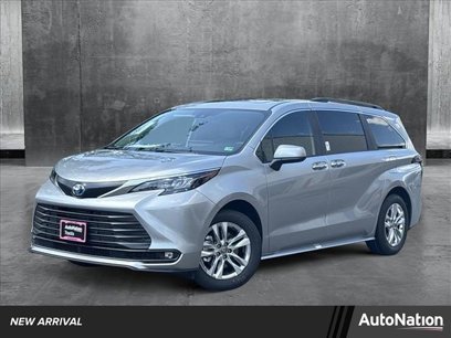 New 2025 Toyota Sienna XLE