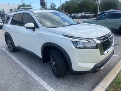 Used 2022 Nissan Pathfinder SL