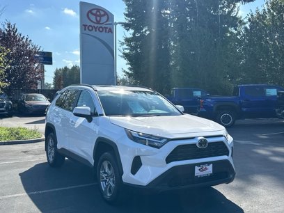 New 2025 Toyota RAV4 XLE