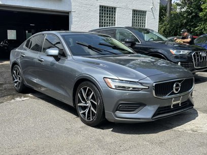 Used 2019 Volvo S60 T6 Momentum