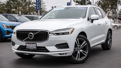 Used 2021 Volvo XC60 T5 Momentum w/ Climate Package