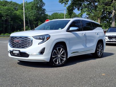 Used 2020 GMC Terrain Denali w/ Denali Premium Package