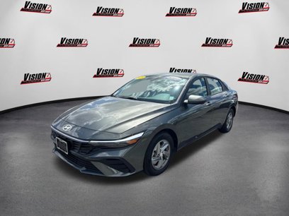 Certified 2025 Hyundai Elantra SE w/ Cargo Package