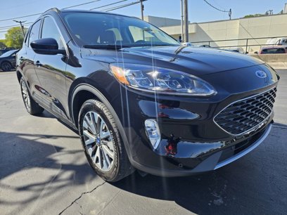 Used 2022 Ford Escape Titanium w/ Class II Trailer Tow Package