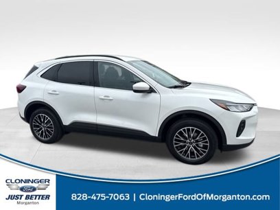New 2025 Ford Escape SE