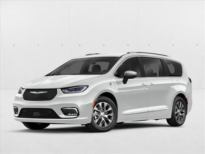 Used 2024 Chrysler Pacifica Limited