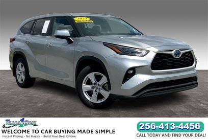 Certified 2023 Toyota Highlander LE