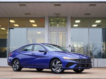 New 2025 Hyundai Elantra SEL
