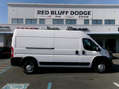 New 2023 RAM ProMaster 2500 w/ Driver Convenience Group