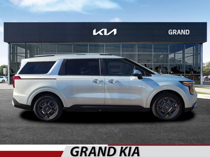 New 2025 Kia Carnival EX