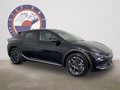 New 2025 Kia EV6 Light w/ Light LR Technology Package