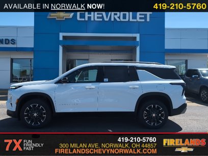 New 2025 Chevrolet Traverse LT w/ Sun and Wheel Package