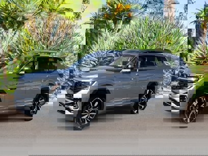 New 2025 Volkswagen Atlas SEL Premium R-Line