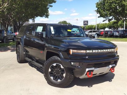 New 2024 GMC Hummer EV 2X w/ Extreme Off-Road Package