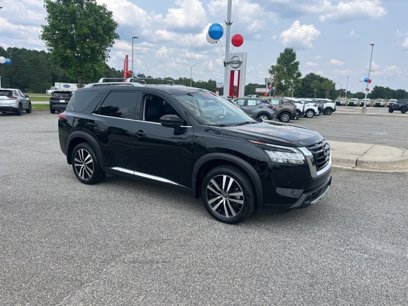 Used 2024 Nissan Pathfinder Platinum w/ Cargo Package