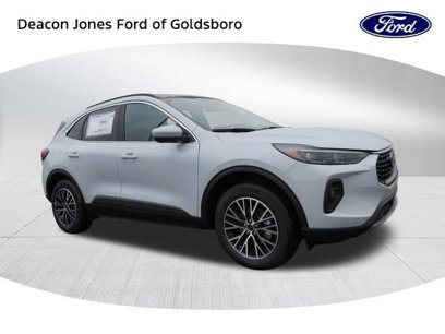 New 2025 Ford Escape SE w/ PHEV Premium Package