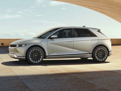 New 2024 Hyundai Ioniq 5 SEL