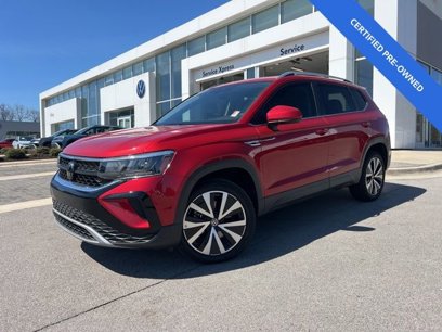 Certified 2024 Volkswagen Taos SE w/ Panoramic Sunroof Package