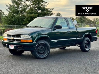 Used 2002 Chevrolet S10 Pickup 4x4 Extended Cab w/ Shield Pkg
