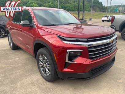New 2025 Chevrolet Traverse LT w/ Driver Confidence Package