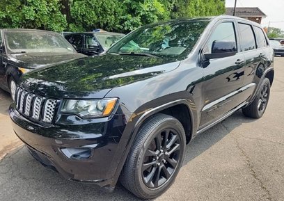 Used 2020 Jeep Grand Cherokee Altitude