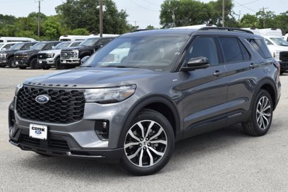New 2025 Ford Explorer ST-Line