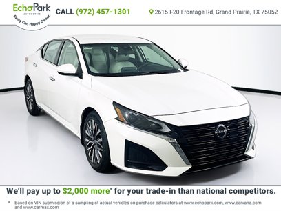 Used 2023 Nissan Altima 2.5 SV
