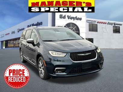 New 2025 Chrysler Pacifica Pinnacle
