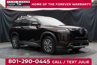 Used 2022 Nissan Pathfinder SL w/ SL Black Package