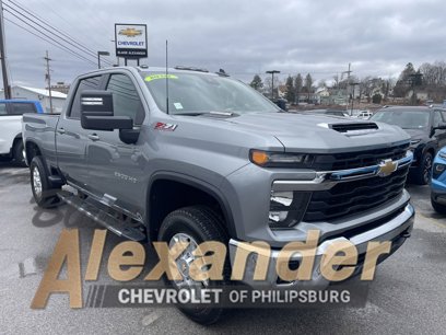 New 2025 Chevrolet Silverado 2500 LT w/ Leather Package